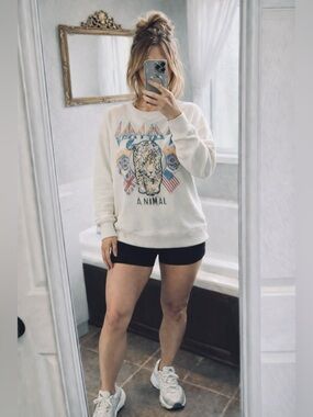 Maurices Brand Def Leppard Graphic Sweatshirt | Size: XL | Like New